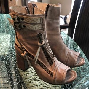 Freebird open toe shoe